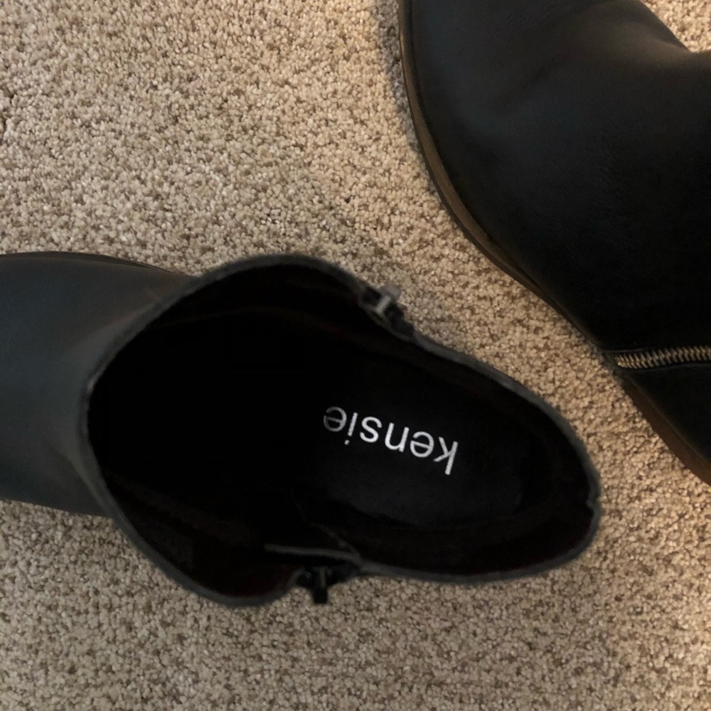 Kensie Black Leather Ankle Boots - Picture 6 of 7
